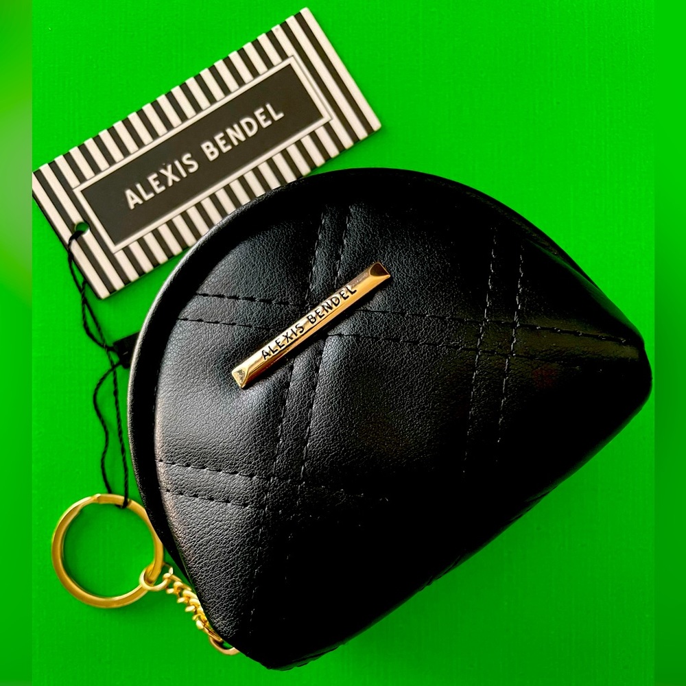 Alexis Bendel Wallet